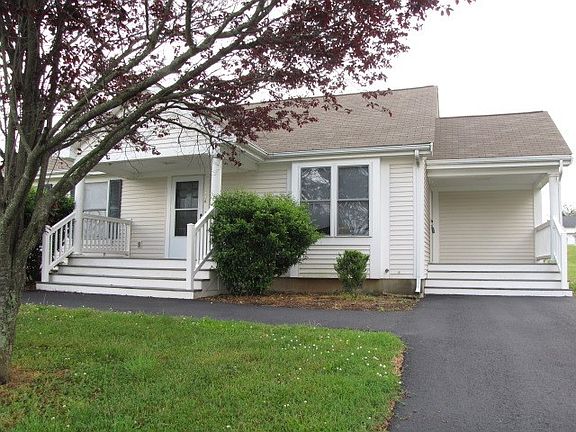 5th image of 114 Blaine St