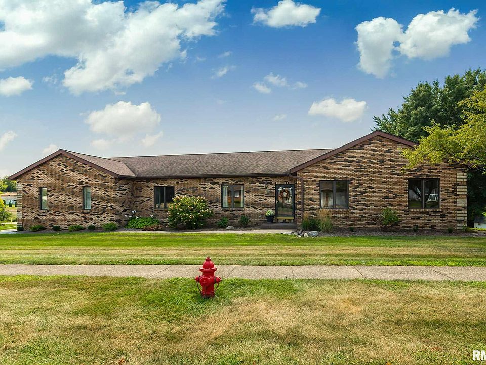 1st image of 206 Richmond Hill Dr