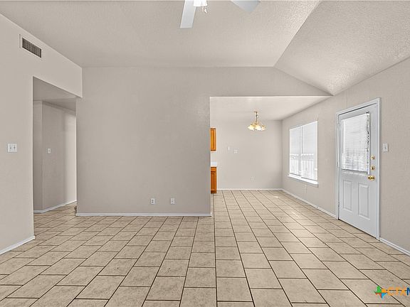 4th image of 2606 Timberline Dr