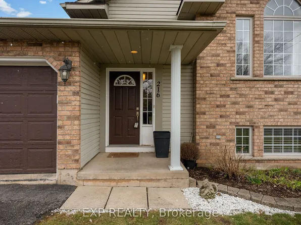 216 Ridge Rd S, Fort Erie, ON L0S 1N0