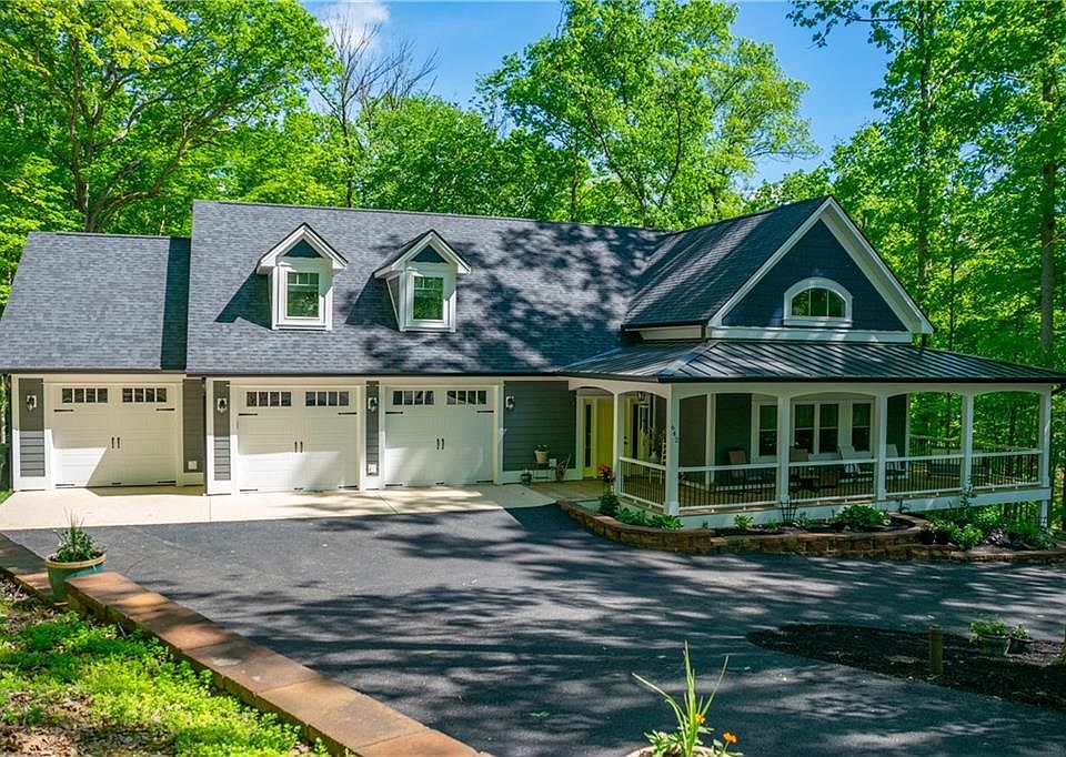 1st image of 642 Oak Run Dr