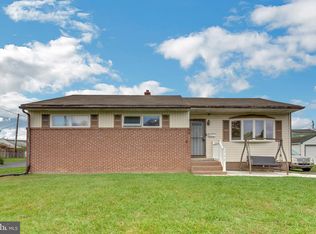 139 W Roland Rd, Brookhaven, PA 19015