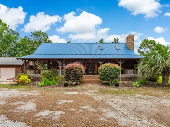 949 Fifty Lakes Drive, Southport, NC 28461