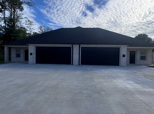 1501 W Huntsville Ave #A & B, Springdale, AR 72764