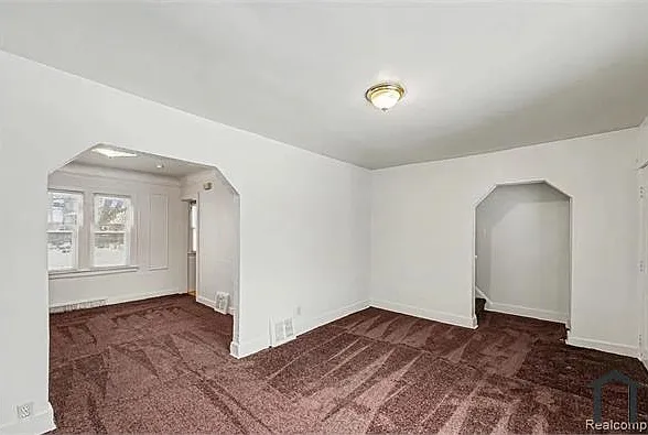 15782 Ardmore St — Photo 3