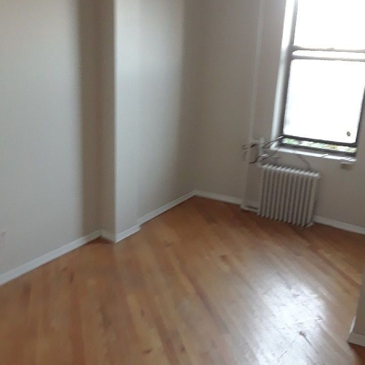 2nd image of 278 Prospect Park W APT 2L