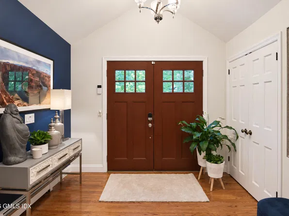 59 Dandy Dr, Cos Cob, CT 06807