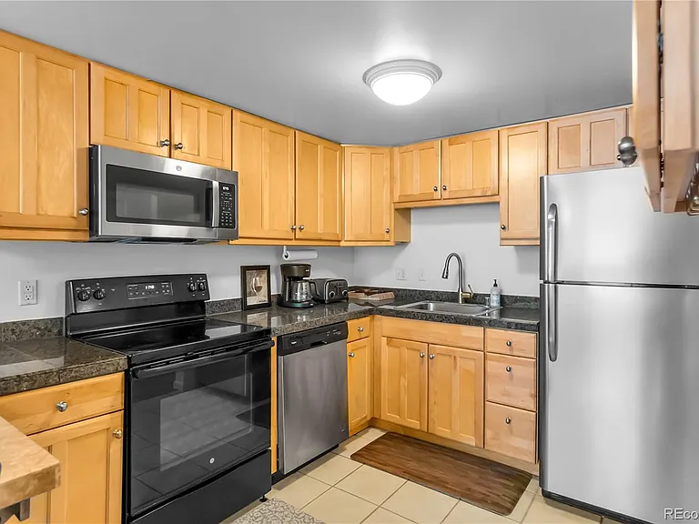 969 S Pearl St #103 — Photo 7