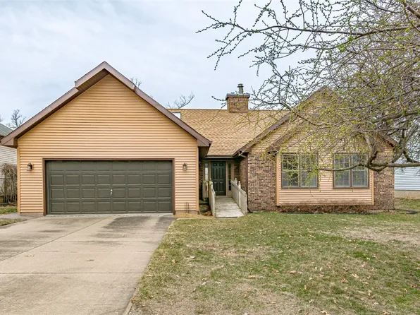 3723 Old Orchard Rd NE, Cedar Rapids, IA 52402