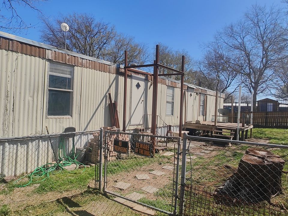 1st image of 304 Luna Vista Dr