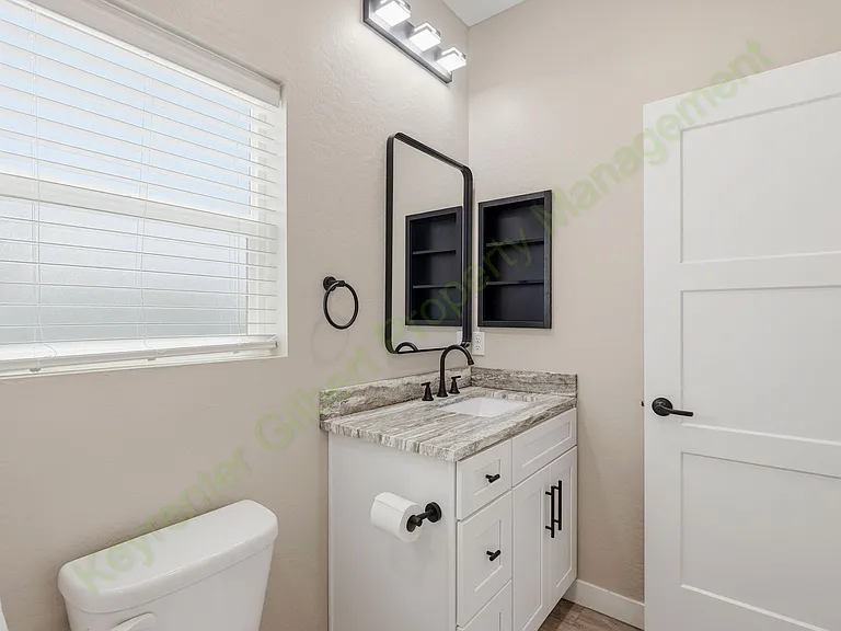 511 E 8th Ave #102 — Photo 15