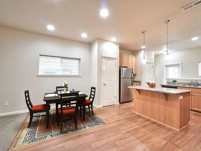 Lookout at the Ridge — Photo 10