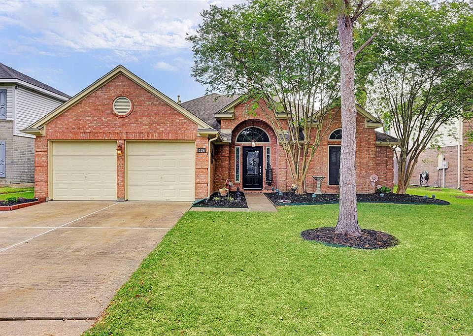 1st image of 134 Bayou Bend Dr