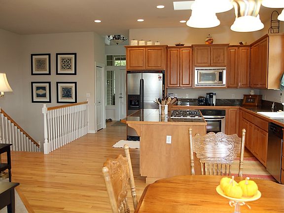 3rd image of 22417 Old Poplar Way
