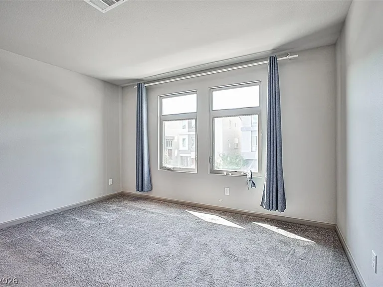 8052 Haywood Estate Ave — Photo 17