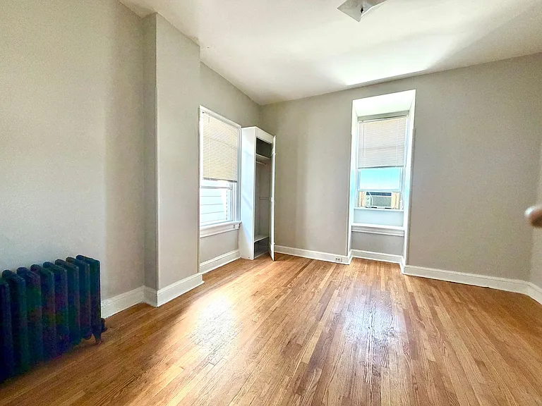 165 Summit Ave — Photo 18