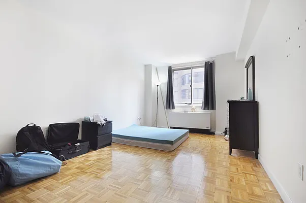 Rented by Compass | media 32