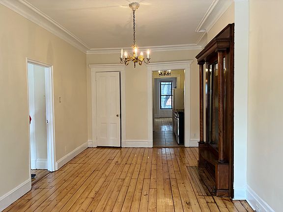 4th image of 813 President St #3
