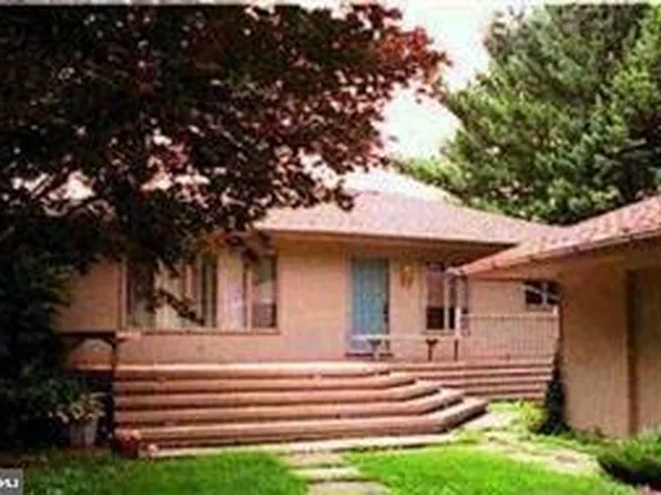 1111 Meetinghouse Rd, West Chester, PA 19382