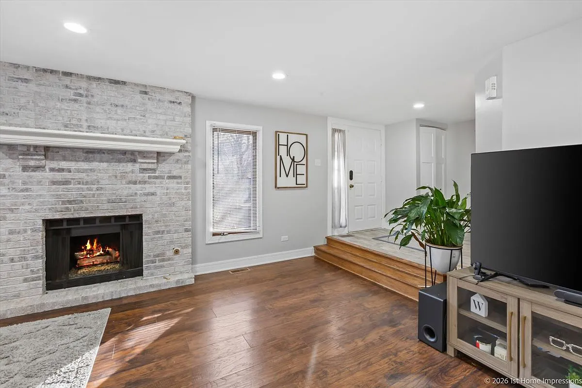 Building Photo - 6352 W Orchard Dr