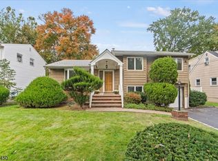 1133 Martine Ave, Scotch Plains, NJ 07076