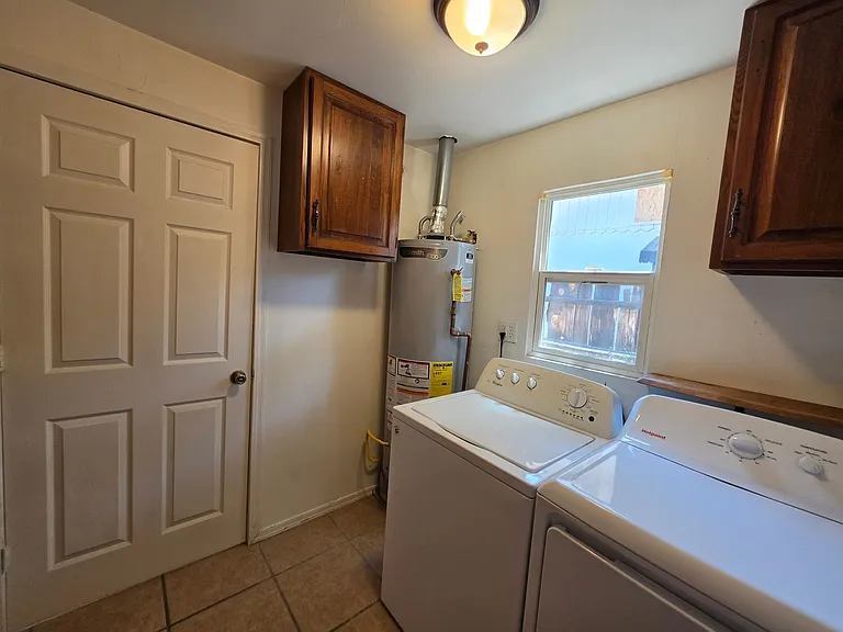 2145 W Wilshire Dr — Photo 12