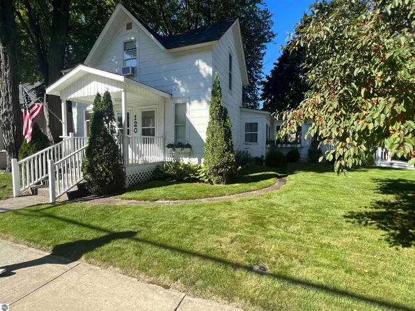 120 S Gladwin St, Lake City, MI 49651