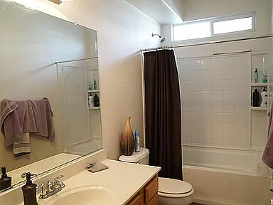 2120 Hellaby Ln — Photo 8