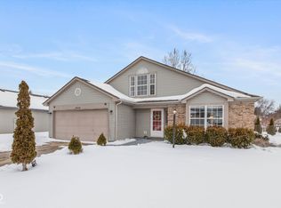 1042 Scarlet Oak Ln, Mooresville, IN 46158