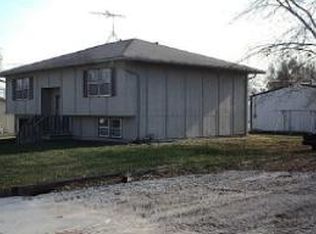 340 Ohio St, Marshall, MO 65340