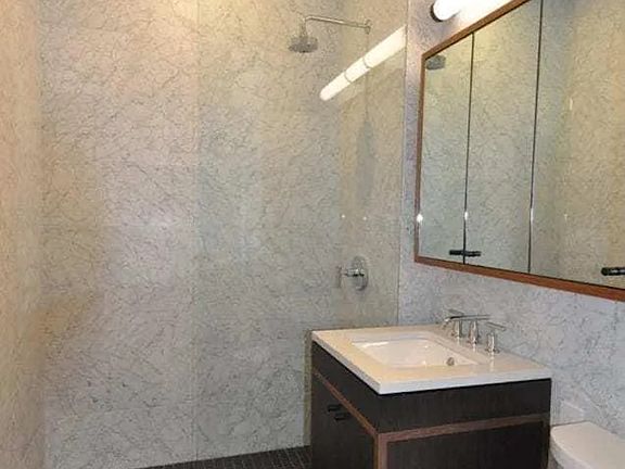 3rd image of 184 Kent Ave APT A611