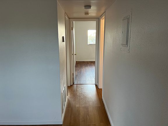 3rd image of 1400 NE 54th St #1-1-303