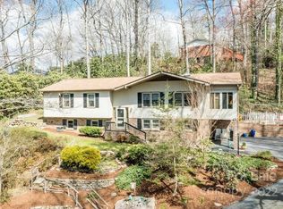 198 Haywood Knolls Dr, Hendersonville, NC 28791