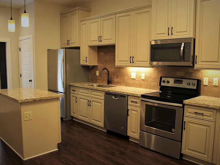 Copper Chase Luxury Apartments — Photo 1