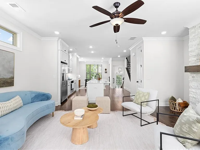301 Marlowe Aly — Photo 21