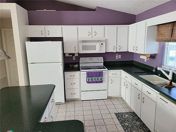 5th image of 12370 SE 60th Ave