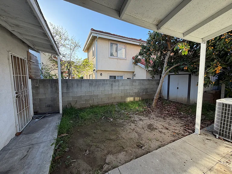229 S Orange Ave #B — Photo 14
