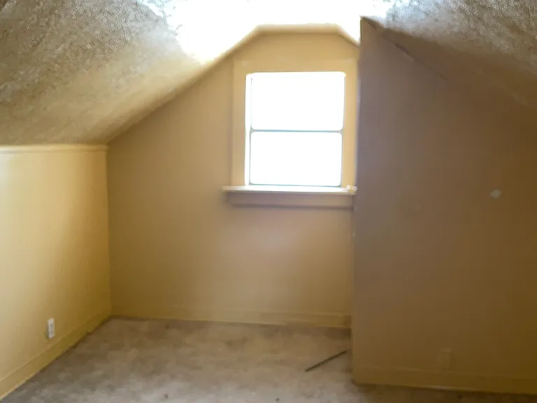 5811 Helen Ave — Photo 8