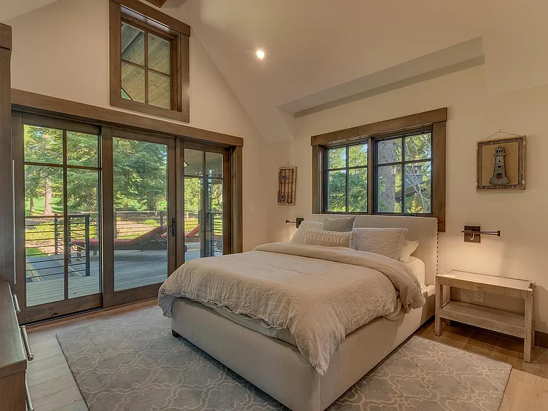 10562 Glenbrook Ct — Photo 20