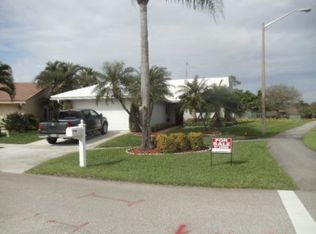 7660 Silver Woods Ct, Boca Raton, FL 33433