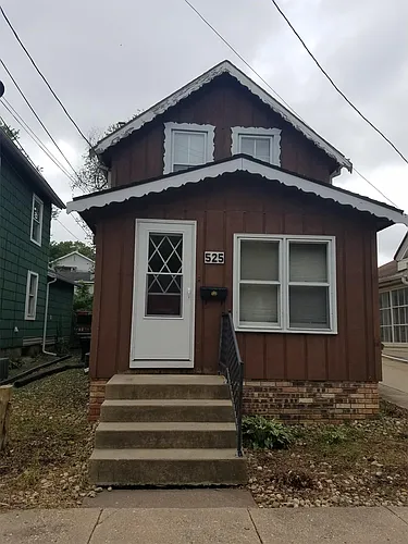525 W Addison St Photo 1