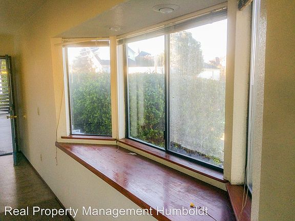5th image of 1409 Williams St APT 1