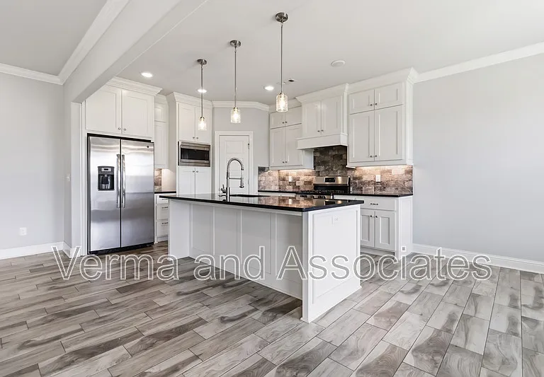 931 E Skyline Loop — Photo 25