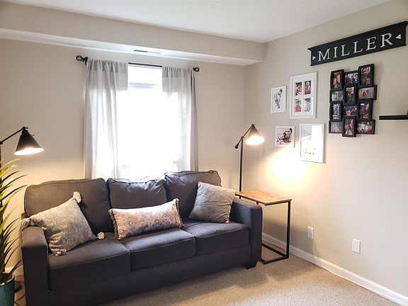 3rd image of 820 Lincolnway W APT 207