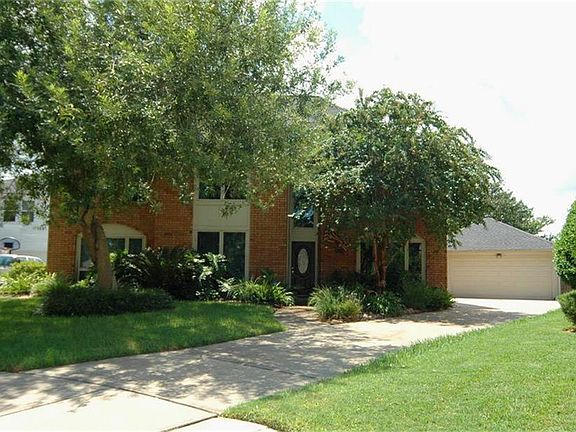 4th image of 2219 Turnberry Dr