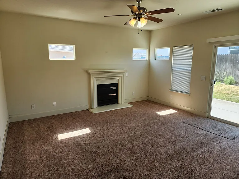 1321 Kaya Dr — Photo 9