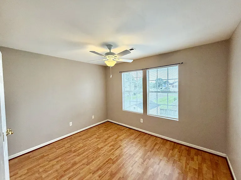 221 Dunn St — Photo 27