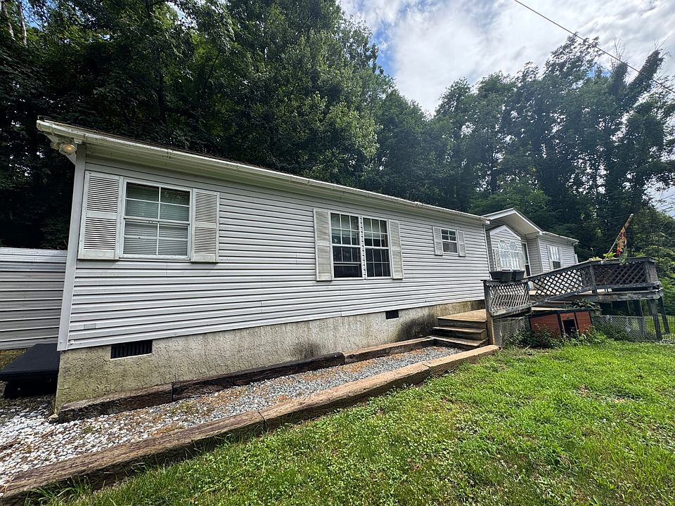 1st image of 336 Mountain Laurel Ln