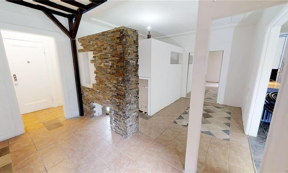1st image of 445 Gramatan Ave #J-a2