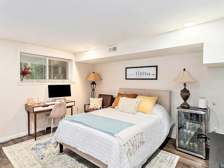 3604 Haywood St — Photo 19